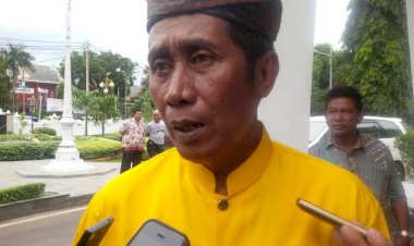 PANAS!! Ketua DPD Golkar Cirebon Dipecat