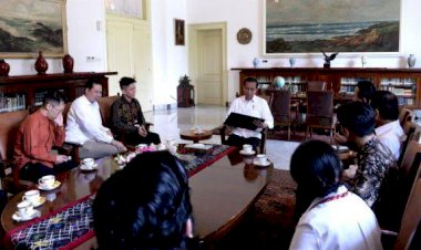 Presiden Jokowi dan Rapper Rich Brian Bahas Musik Hingga Lihat Domba di Istana Bogor