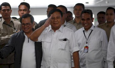 Prabowo Kumpulkan Pembina Partai