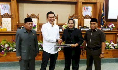 DPRD Gelar Rapat Kerja Jawaban Eksekutif Atas Pandangan Umum Fraksi