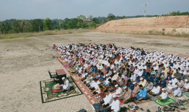 Tak Kunjung Turun Hujan, HMI Bangko dan Warga Gelar Shalat Istisqa