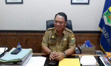 Ditanya Rincian Anggaran Seragam Satu Anggota DPRD Muarojambi, Sekwan Diam dan Ngaku Lupa!