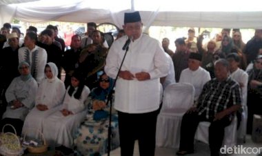 Pecah Tangis SBY: Selamat Jalan Ibunda Tersayang