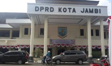 Dua Wajah Baru Mengisi Unsur Pimpinan DPRD Kota Jambi