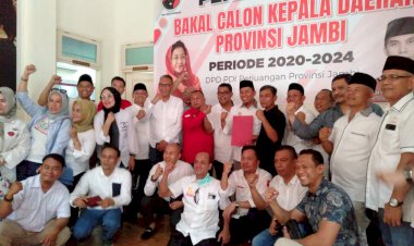 Akhirnya Mendaftar! Tim Fasha Ambil Formulir di PDIP Jambi