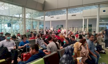 Sempat Delay Beberapa Jam, Akhirnya Pesawat Garuda & Batik Air Mendarat di Jambi