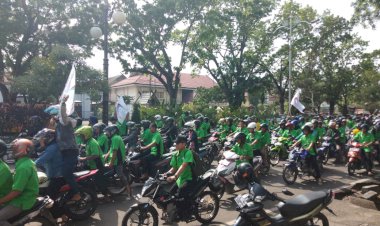 Ratusan Buruh di Jambi Demo: Presiden Jangan Coba-coba Naikkan BPJS!