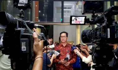 KPK Panggil Tersangka Walikota Dumai Zulkifli