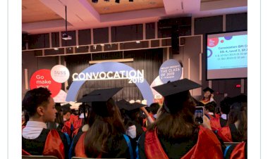 Kaesang Jokowi Wisuda di Singapura: Akhirnya..!