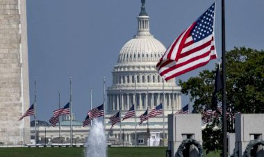 Partai Demokrat Panggil Paksa Menteri Terkait Skandal Presiden