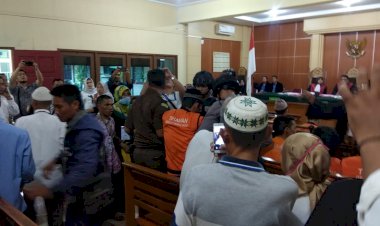 Bikin Heboh! Muslim Pingsan Kala 8 Anggotanya Disidang