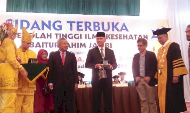 Hadiri Wisuda STIKBA, Begini Pesan Walikota Jambi
