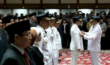 Jokowi Mau Rampingkan Birokrasi, 5.340 Eselon III-IV DKI Terancam Dihapus