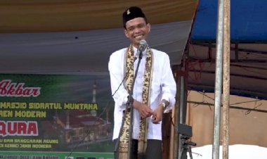 Mantap!! UAS Doakan AJB Maju Pilgub 2020 dalam Ceramahnya di Kerinci