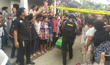 Polisi Sita Sejumlah Barang dari Rumah RMN Terduga Bom Bom Bunuh Diri