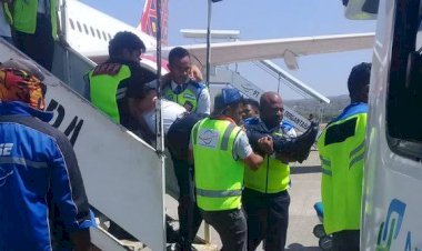 BREAKING NEWS!! Pilot Pingsan, Pesawat Batik Air Mendarat Darurat di Bandara Kupang