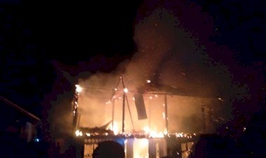 Breaking News!!! Rumah Warga di Lubuk Resam Sarolangun Ludes Terbakar