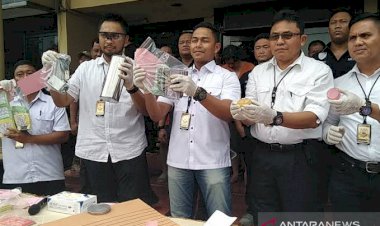 Polisi Ringkus 28 Pejudi Batu Goncang di Mall Season City