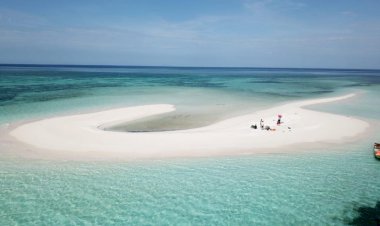 Akhir Tahun di Mekko, Pasir Timbul di Surga Timur Pulau Adonara