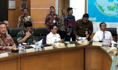 TNI Polri Punya Jaringan Telekomunikasi Aman, Mahfud: Kita Punya Semua!