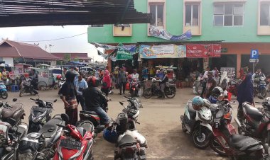 Lapor Pak Walikota, Warga Keluhkan Pembayaran Parkir di Pasar Angsoduo