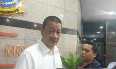 Sowan ke Menhub, Dirut Garuda Irfan Bahas Tarif Penerbangan