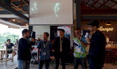 Tiga Pelukis Ini Live Drawing di Danau Sipin, Ada Ucok Tato