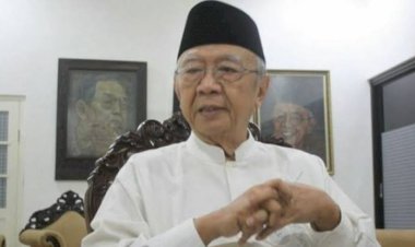 Gus Sholah Dikabarkan Kritis di RS
