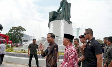 Resmikan Monumen Fatmawati Bengkulu, Jokowi: Atas Jasa Beliau Indonesia Miliki Bendera Merah Putih