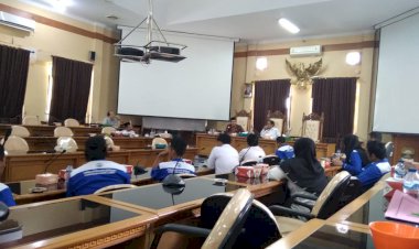 Tenaga Operator Dapodik Geruduk DPRD Muarojambi, Ini Keluhannya