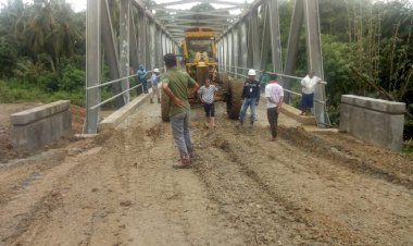 Jembatan Rangka Baja Ini Solusi Jembatan Lama Batang Asam yang Sering Diterjang Banjir