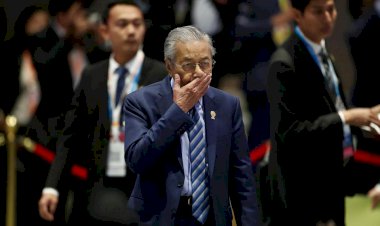 Kisruh Politik, PM Malaysia Mahathir Mohamad Mundur dari Jabatannya
