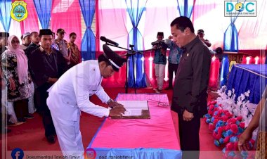 Sekda Tanjab Timur Lantik Kades Sungai Sayang