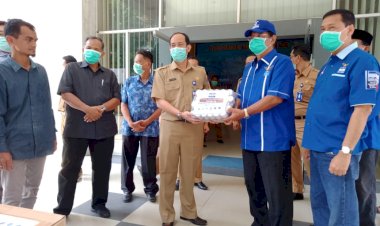 Peduli Covid- 19, DPD Demokrat Provinsi Jambi Berikan Bingkisan ke Petugas Medis