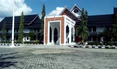 Sedihnya Nasib Pamdal DPRD Merangin, Kerja Setahun Hanya Diberi Honor 6 Bulan