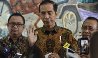Jokowi Memastikan Memberi Bantuan kepada Korban Kapal Tenggelam di Danau Toba