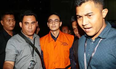 Berkas Lengkap, Kasus Zumi Zola Masuki Tahap Penuntutan