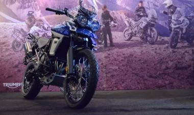 Triumph Luncurkan New Tiger 800 XCX, Harga Setara Toyota Fortuner