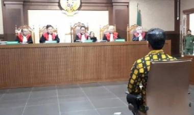 Uang Ketok Zumi Zola ke DPRD Dibungkus Plastik dan Kardus Bertuliskan SIDU 