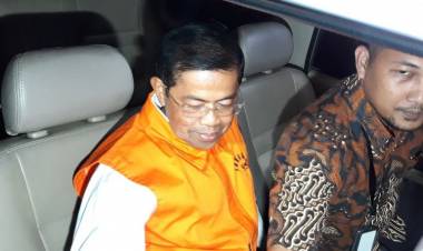 Jumat Keramat Politisi Golkar Idrus Marham Resmi Ditahan KPK