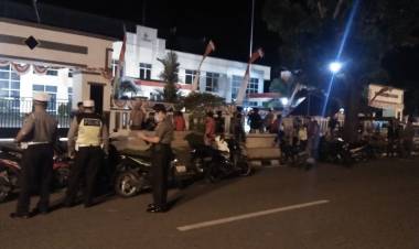 Polisi Datang, Puluhan Pembalap Liar di Kantor Gubernur Jambi Berhamburan