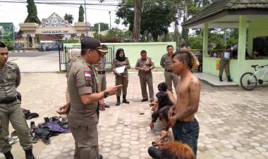 Dua Perempuan Anak Jalanan Diamankan Satpol PP Kota Jambi