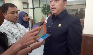 Cornelis: Banyak Pedagang yang Melaporkan Sewa Kios Angsoduo Baru Mahal