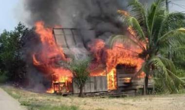 Warung Suhaimi Tempat Mencari Rezeki di Tembesi Ludes Dilahap Api