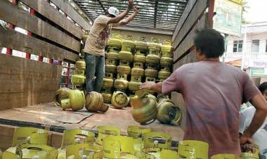 Lapor Pak Bupati Batanghari! Gas Elpiji di Muarabulian Masih Langka