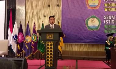 Wisuda STMIK dan STISIP Jambi, Sum Indra: Ini Bukan Akhir, Namun Awal Perjuangan