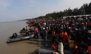 Tim Evakuasi Perluas Pencarian Korban JT 610 Hingga ke Perairan Indramayu