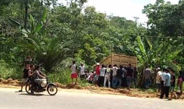 Tabrak Pemotor Hingga Tewas di Batanghari, Warga Dorong Truk Batu Bara ke Jurang