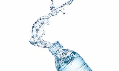 Peringatan! Botol Sehabis Dicuci Jangan Langsung Diisi Air Minum