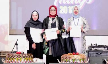 Istri Cawapres Sandi, Nur Asia Dinobatkan "The Most Inspiring Muslimah" 2018 
